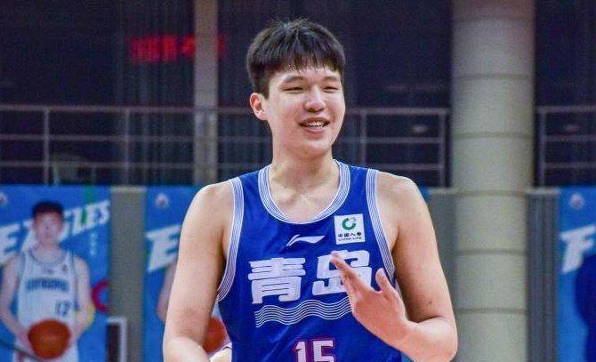 美媒晒杨瀚森约基奇夏联对比:除篮板外杨瀚森全面领先的简单介绍