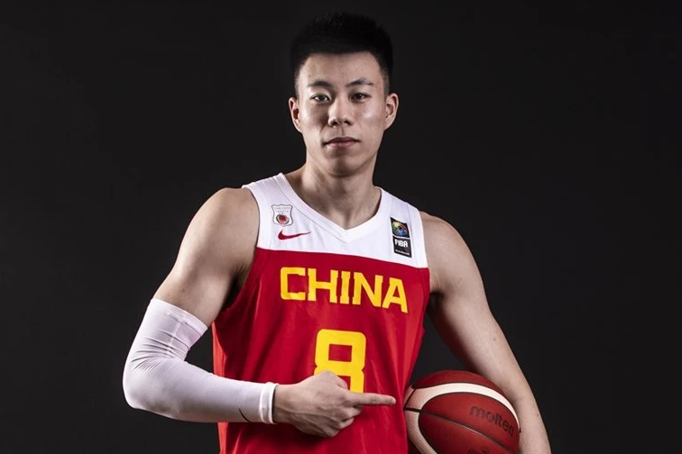 关于突发！张镇麟退出国家队中国男篮近10年首次没有辽篮队的信息