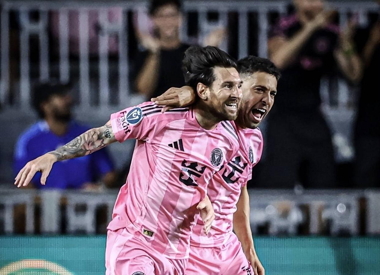 梅西2射1传1策动迈阿密5-1逆转大胜近7轮轰12球+5助攻