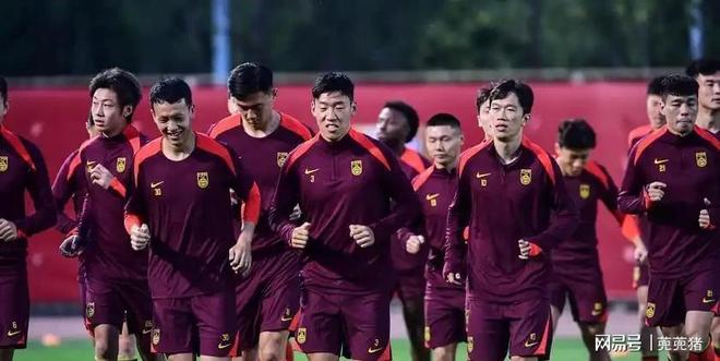 郑智or陈涛？曝国足中方某助教将临时挂帅率队出战东亚杯
